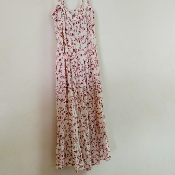 Monteau Dresses & Skirts - Midi floral flowy midi dress